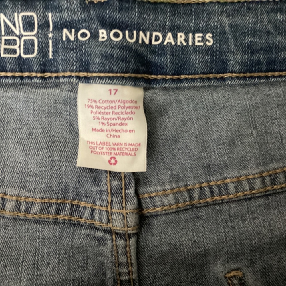 No Boundries‎ High Rise Mom Jeans - Picture 6 of 8